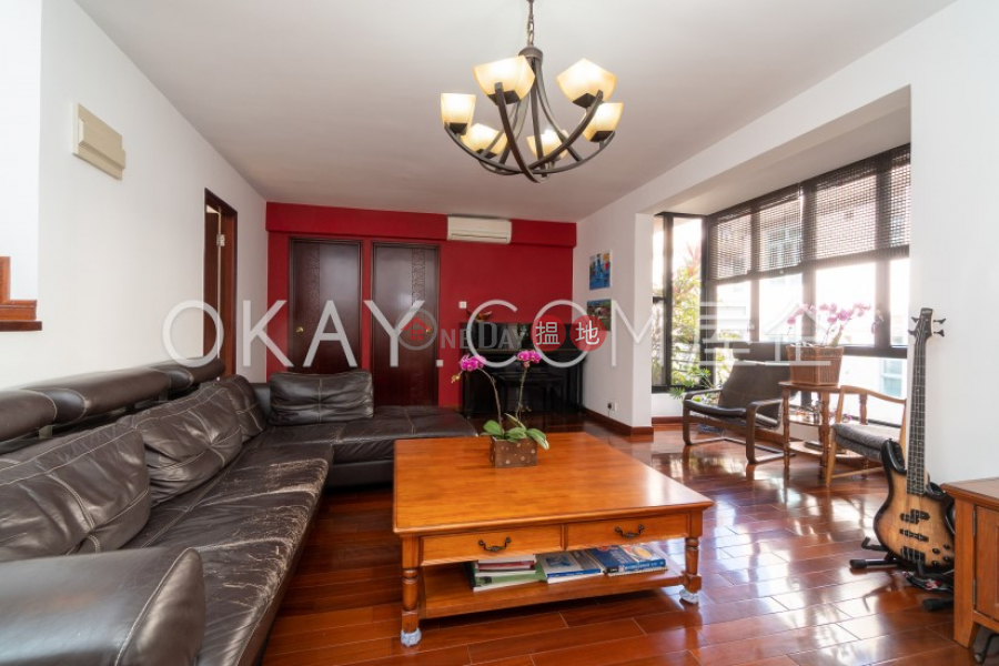 Popular house with rooftop & terrace | For Sale | Mau Po Village 茅莆村 Sales Listings