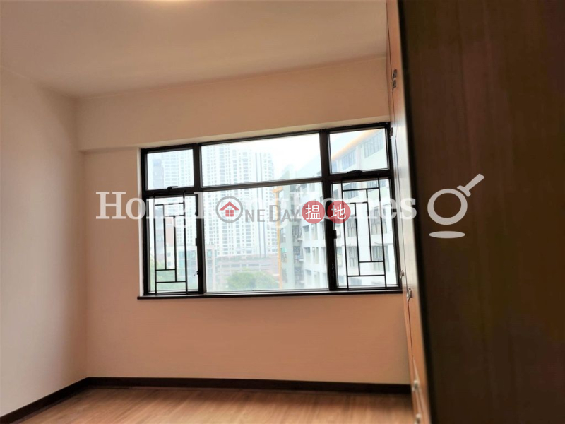 HK$ 40,000/ month, Beverly Court, Wan Chai District, 3 Bedroom Family Unit for Rent at Beverly Court