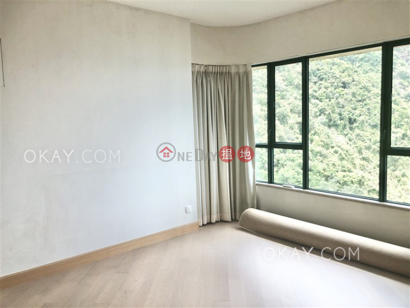 Elegant 3 bedroom on high floor with parking | Rental | Hillsborough Court 曉峰閣 Rental Listings