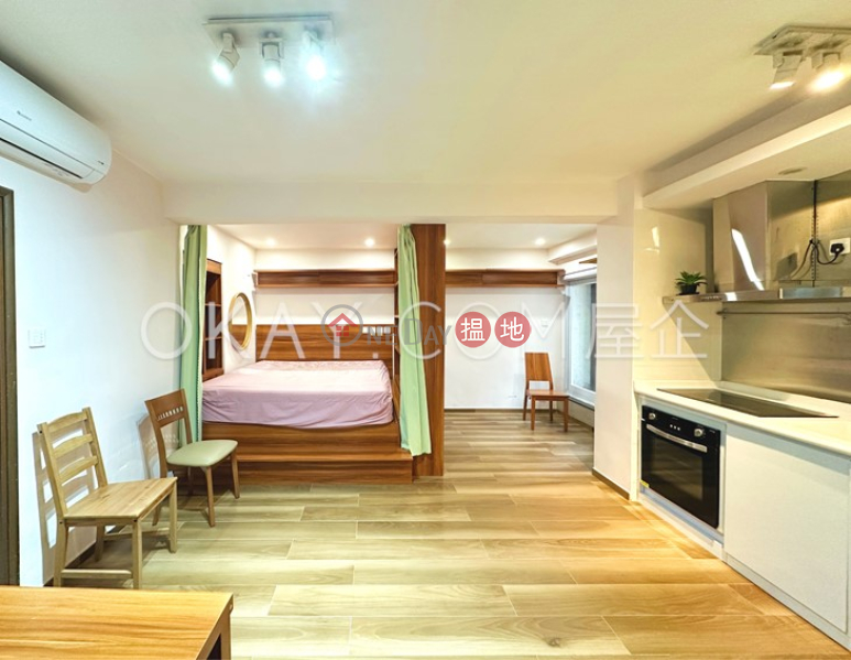 HK$ 7.15M | Hongway Garden Block B | Western District Charming studio with terrace | For Sale