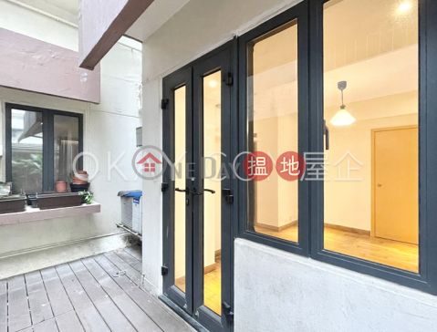 Elegant 2 bedroom with terrace | Rental, Chun Hing Mansion 珍慶樓 | Wan Chai District (OKAY-R288310)_0