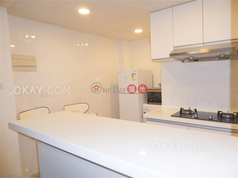 Elegant 3 bedroom in Mid-levels West | Rental | Sung Ling Mansion 崇寧大廈 Rental Listings