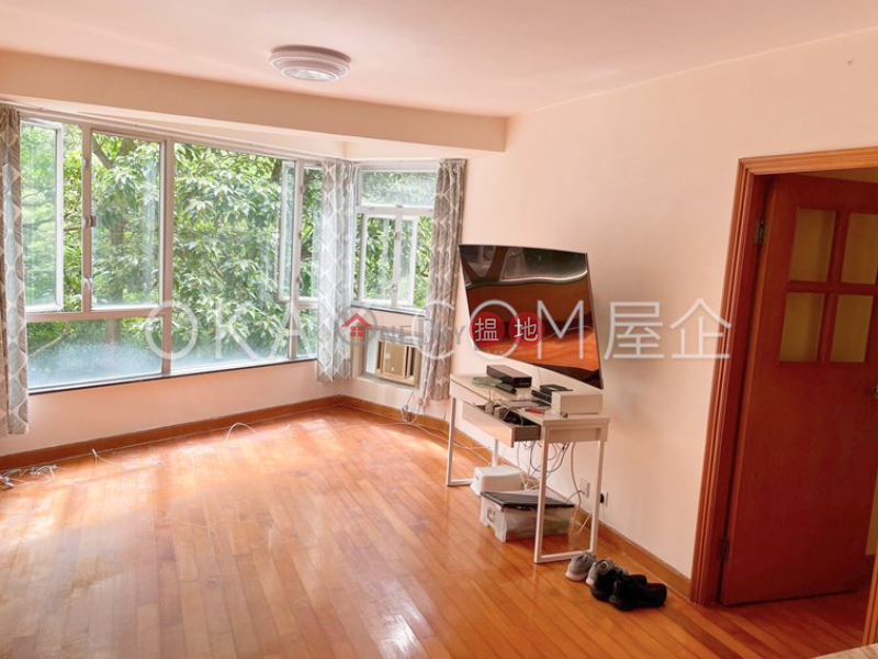 Generous 3 bedroom in Quarry Bay | For Sale, 10 Hong Pak Path | Eastern District, Hong Kong | Sales | HK$ 9.5M