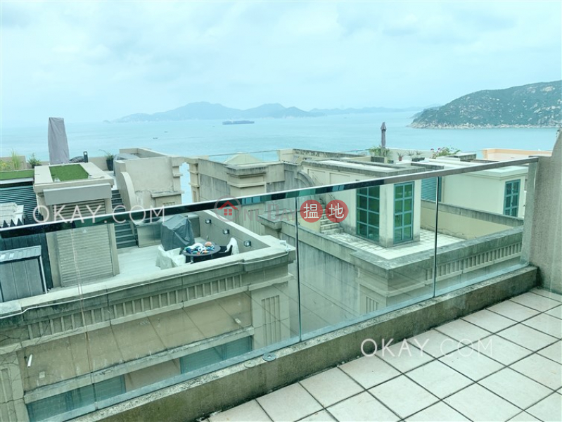 HK$ 105,000/ month Phase 1 Regalia Bay, Southern District Beautiful house with rooftop, balcony | Rental