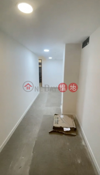 HK$ 24,500/ month | Dominion Centre | Wan Chai District Dominion Centre