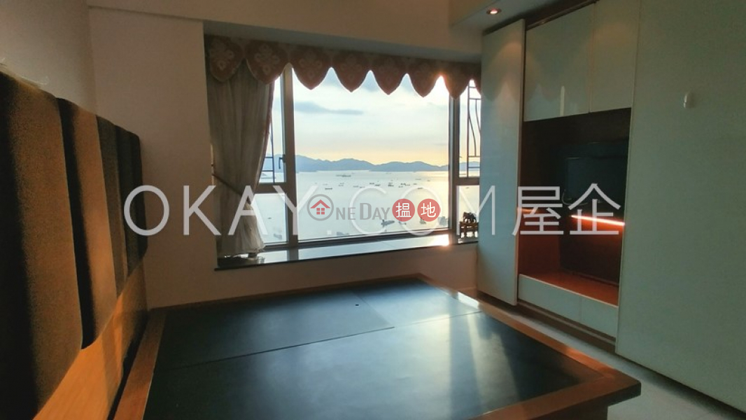 Exquisite 3 bed on high floor with sea views & balcony | Rental | Sorrento Phase 2 Block 1 擎天半島2期1座 Rental Listings