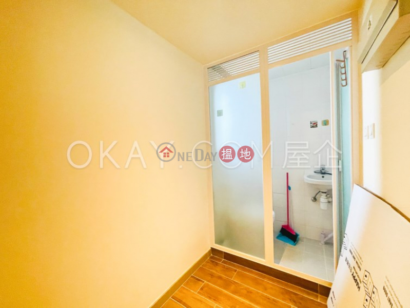HK$ 44,000/ month Block 1 New Jade Garden, Chai Wan District Popular 4 bedroom with balcony & parking | Rental