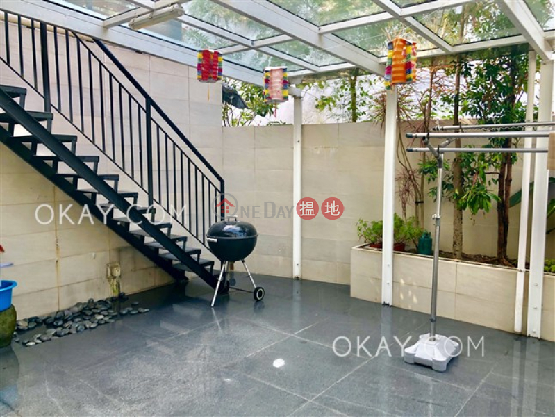 HK$ 80,000/ month House F Little Palm Villa, Sai Kung Exquisite house with terrace & parking | Rental
