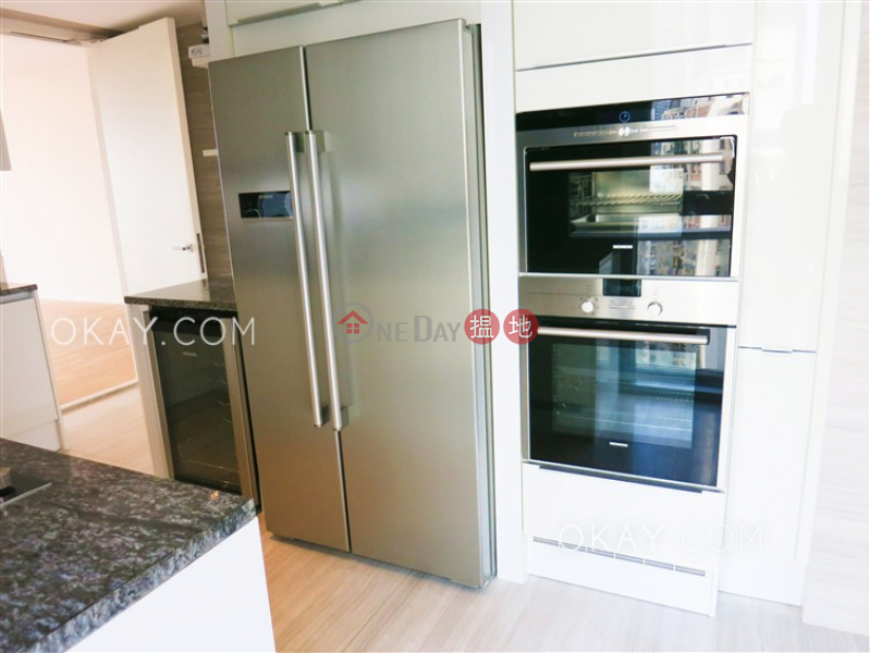 HK$ 80,000/ month, Seymour, Western District | Gorgeous 3 bedroom on high floor with balcony | Rental