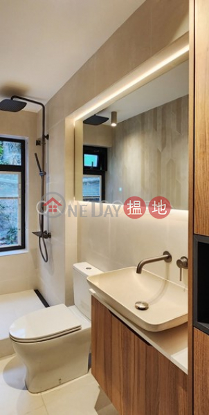 Rare house with terrace | Rental, Nga Lai Yuen 雅麗苑 Rental Listings | Tsuen Wan (OKAY-R735135)