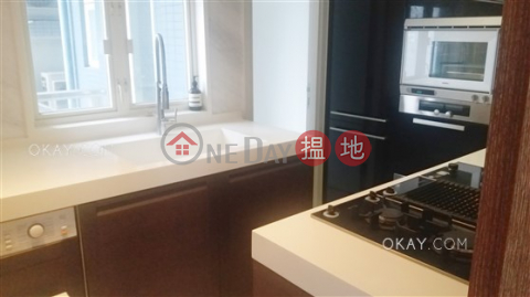 Charming 3 bedroom on high floor with balcony | For Sale | Centrestage 聚賢居 _0