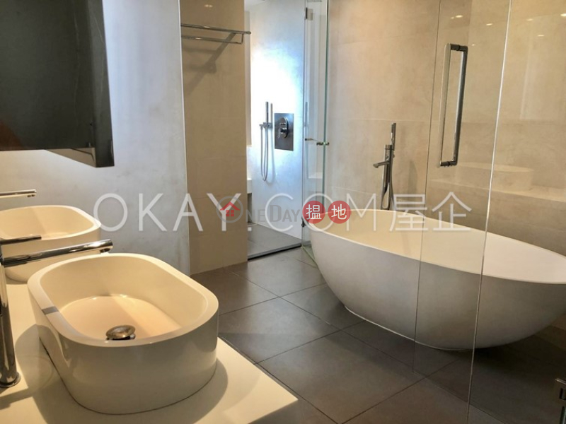 Efficient 2 bed on high floor with balcony & parking | Rental | Seaview Mansion 時和大廈 Rental Listings