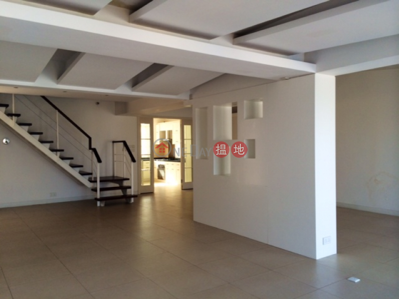 HK$ 90,000/ month Silverstrand Villa, Sai Kung | Rare on the Market ! Absolute Waterfront Villa