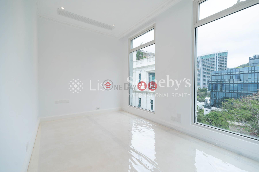 Property for Rent at 110 Repulse Bay Road with 4 Bedrooms | 110 Repulse Bay Road 淺水灣道110號 Rental Listings