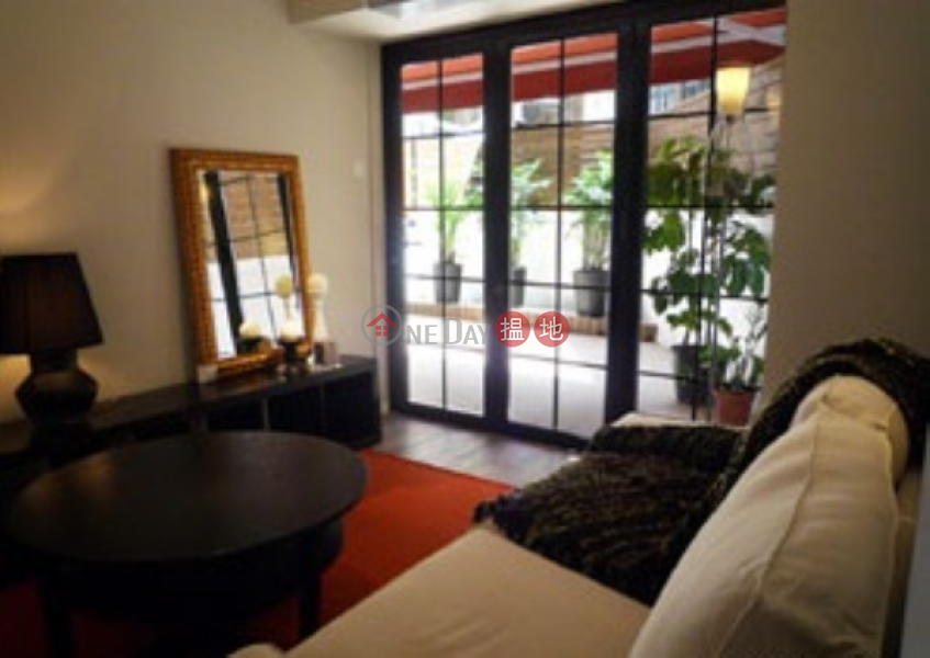 1 Bed Flat for Sale in Mid Levels West, Peace Tower 寶時大廈 Sales Listings | Western District (EVHK34127)