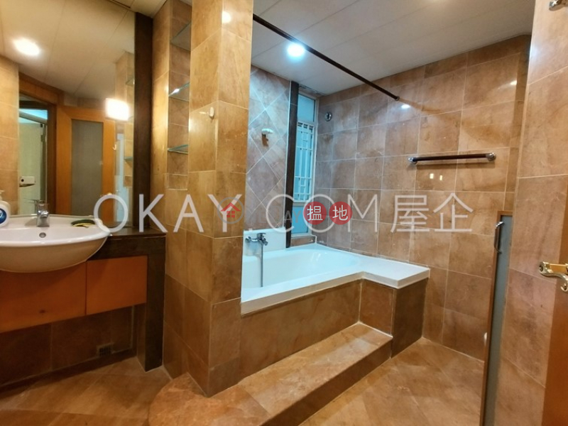 HK$ 36,000/ month, The Laguna Mall Kowloon City, Unique 3 bedroom in Hung Hom | Rental