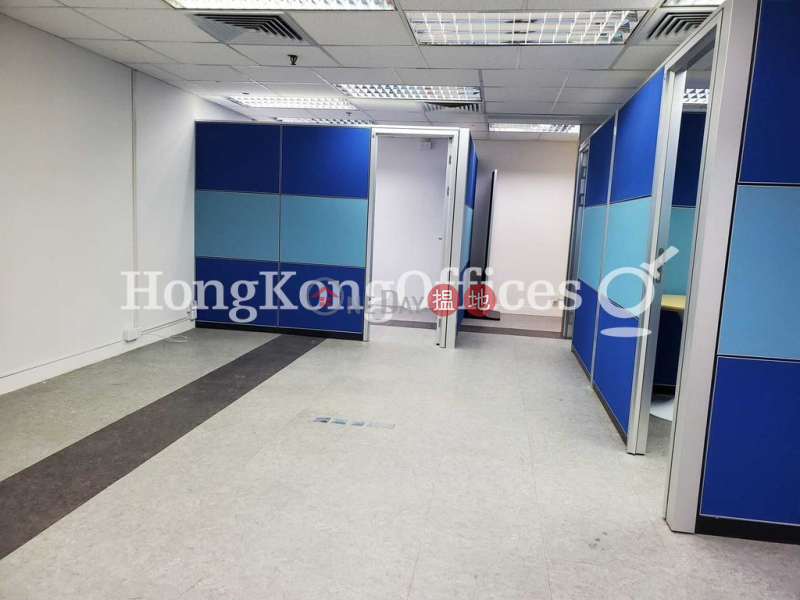 新文華中心B座中層寫字樓/工商樓盤-出租樓盤HK$ 31,320/ 月