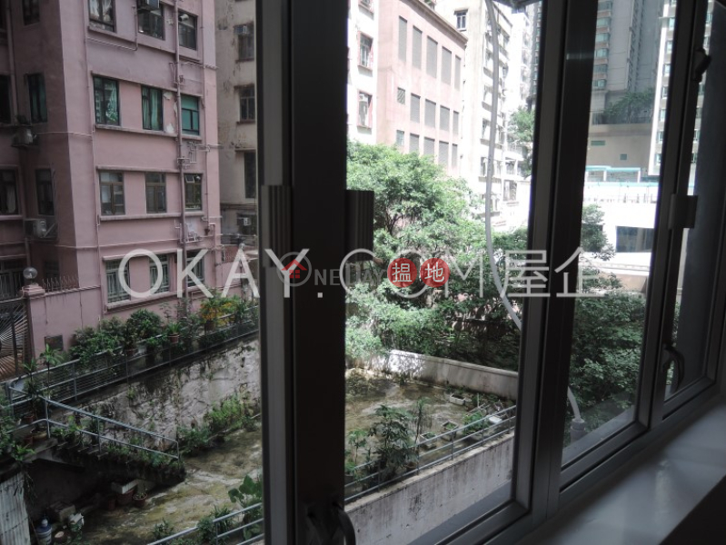 Charming 2 bedroom on high floor with rooftop | Rental | 13 Seymour Road 西摩道13號 Rental Listings