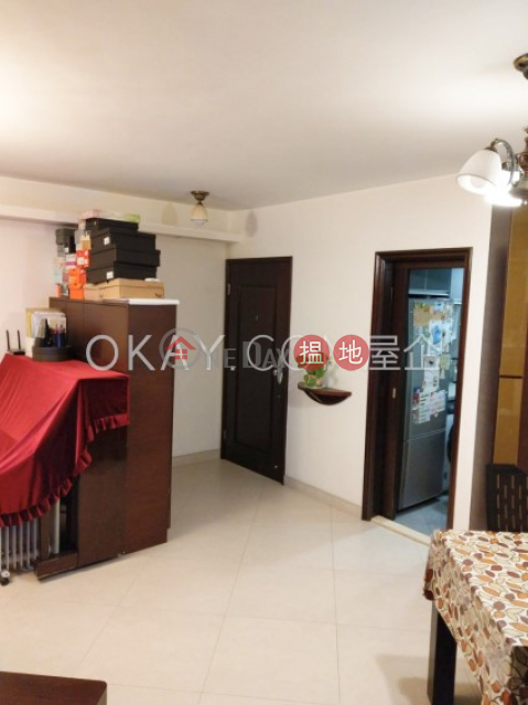 Nicely kept 3 bedroom in Mid-levels West | For Sale | Scholastic Garden 俊傑花園 _0