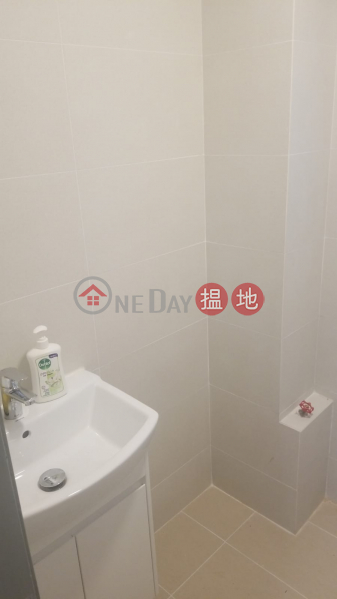HK$ 15,000/ month, Ping Lam Commercial Building | Wan Chai District | TEL: 98755238