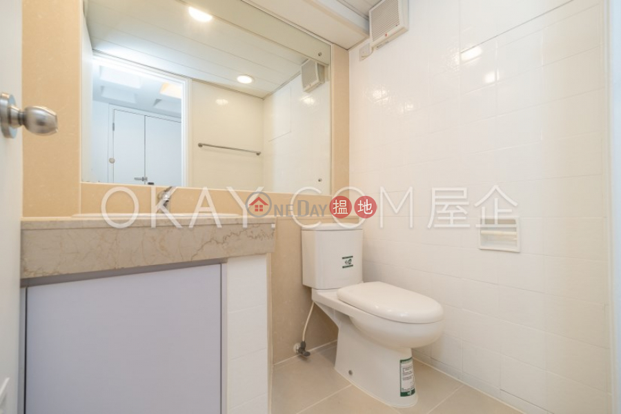 HK$ 81,000/ month | Highview Terrace | Yau Tsim Mong | Efficient 3 bedroom with balcony & parking | Rental