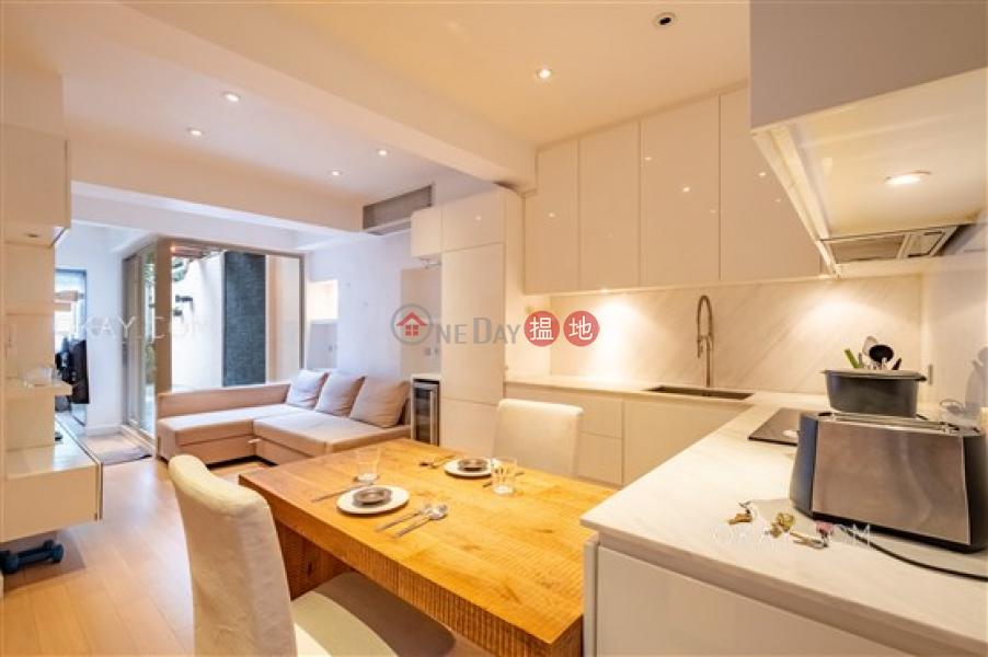 Popular 1 bedroom with terrace | Rental, 62-64 Queen\'s Road West 皇后大道西 62-64 號 Rental Listings | Western District (OKAY-R245123)