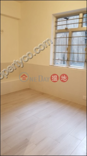 Property Search Hong Kong | OneDay | Residential | Rental Listings, Apartment with Terrace for Rent in Mid-Levels Cent.