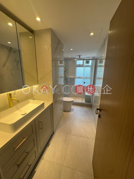 Efficient 4 bedroom with balcony & parking | Rental | Estoril Court Block 2 愛都大廈2座 Rental Listings