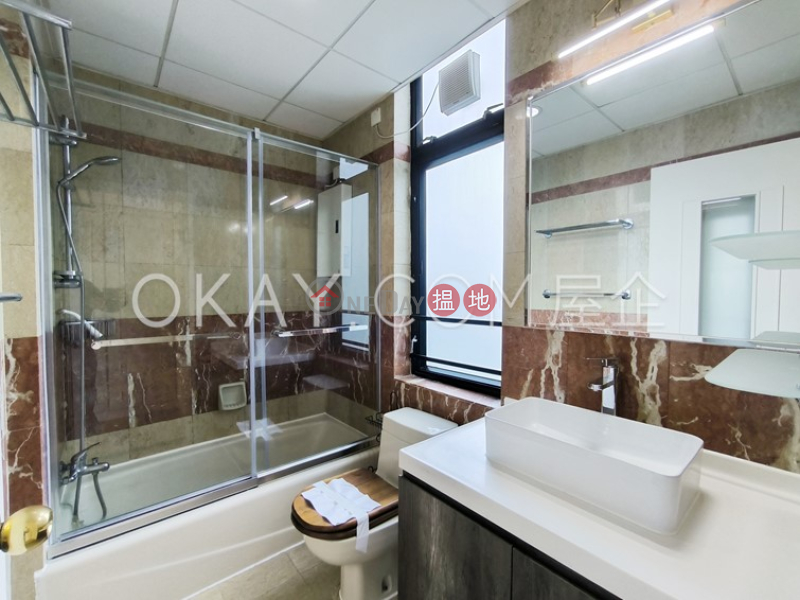 Gorgeous 2 bed on high floor with sea views & parking | For Sale | Tower 1 37 Repulse Bay Road 淺水灣道 37 號 1座 Sales Listings