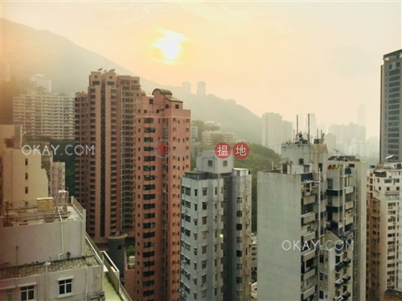 HK$ 48,000/ month, Resiglow Wan Chai District Elegant 2 bedroom on high floor with balcony | Rental