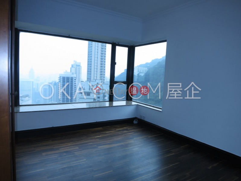 Exquisite 3 bedroom on high floor with parking | Rental | Tavistock II 騰皇居 II Rental Listings