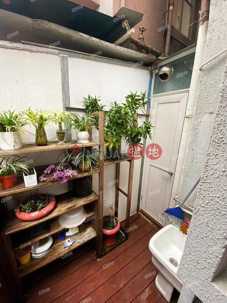 HK$ 5.8M, Hing Bong Mansion | Wan Chai District | Hing Bong Mansion | 2 bedroom Low Floor Flat for Sale