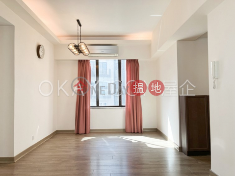 Unique 3 bedroom in Mid-levels West | Rental | Ying Piu Mansion 應彪大廈 _0