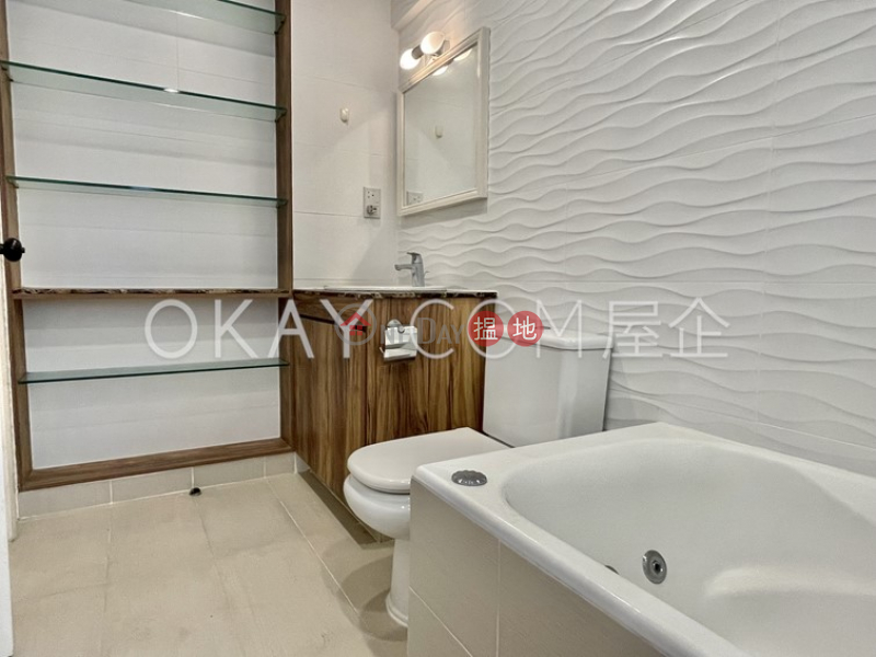 HK$ 120,000/ month | 1a Robinson Road Central District | Stylish 4 bedroom with balcony | Rental
