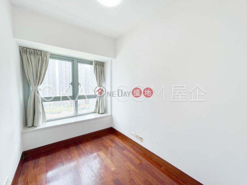 Nicely kept 2 bedroom in Kowloon Station | Rental | The Harbourside Tower 3 君臨天下3座 Rental Listings