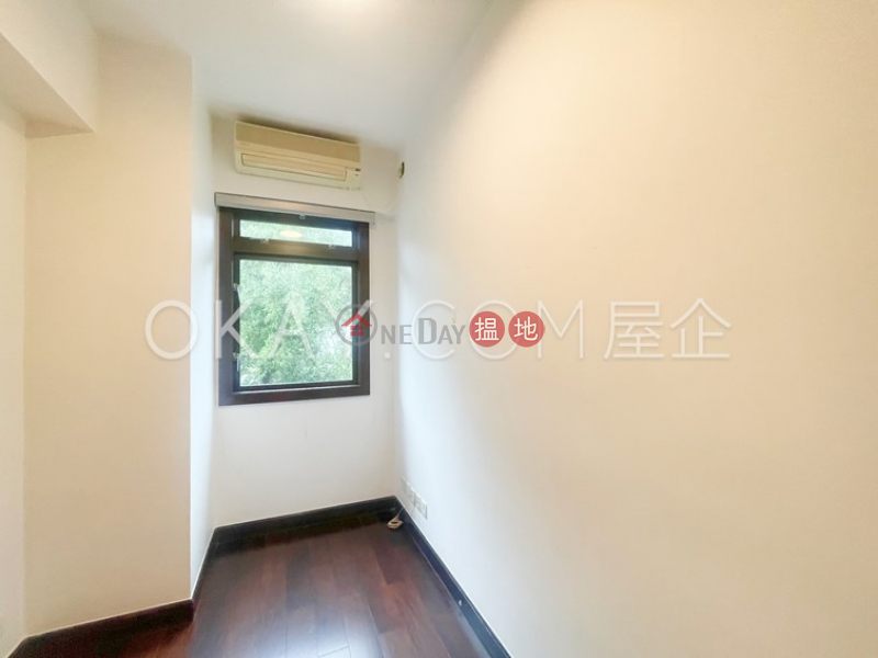 HK$ 28,000/ month, Braemar Terrace Eastern District, Tasteful 2 bedroom with balcony | Rental