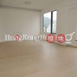 3 Bedroom Family Unit for Rent at Po Wah Court | Po Wah Court 寶華閣 _0