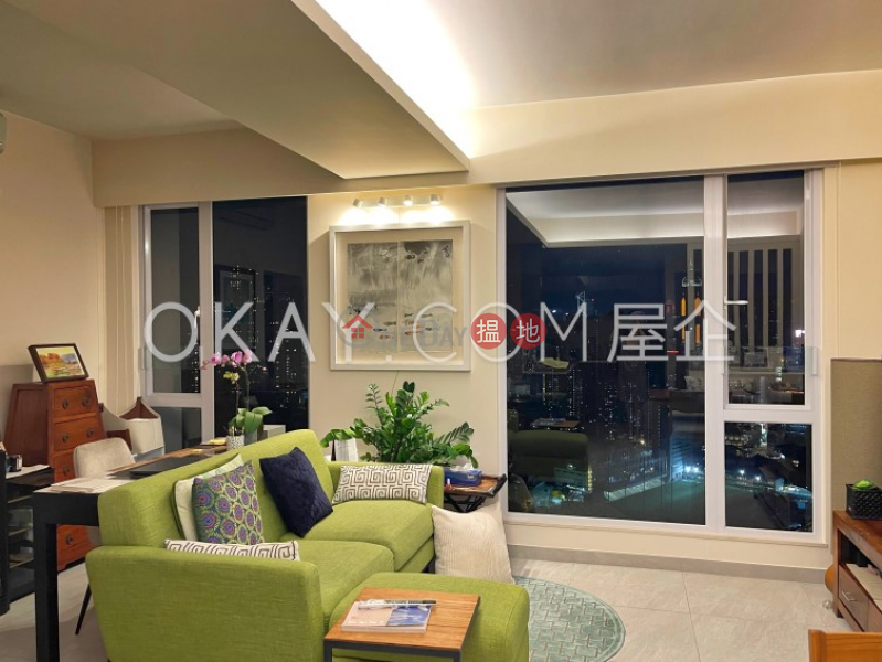 Intimate 2 bed on high floor with sea views & parking | Rental | Gold King Mansion 高景大廈 Rental Listings