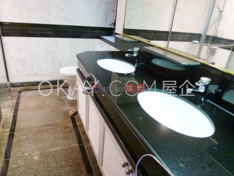 HK$ 96,500/ month Dynasty Court, Central District Luxurious 3 bedroom with balcony & parking | Rental