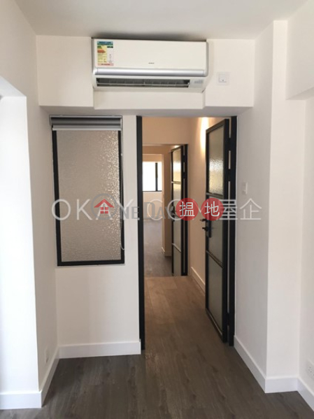 HK$ 8.2M | 345 Queen\'s Road West, Western District Lovely 2 bedroom with terrace | For Sale