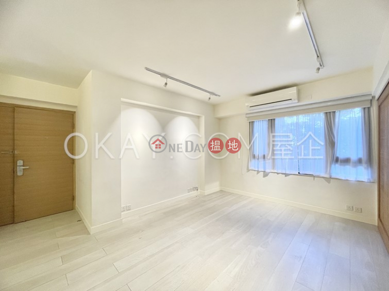 HK$ 28,000/ month, Pine Gardens Wan Chai District, Luxurious 1 bedroom in Happy Valley | Rental