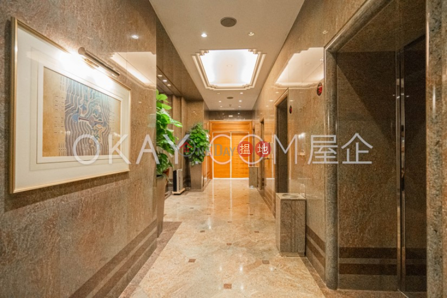 HK$ 19.5M | Convention Plaza Apartments, Wan Chai District Lovely 1 bedroom on high floor with sea views | For Sale