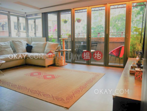Charming 2 bedroom with terrace & balcony | Rental | King Ho Building 金豪大廈 _0