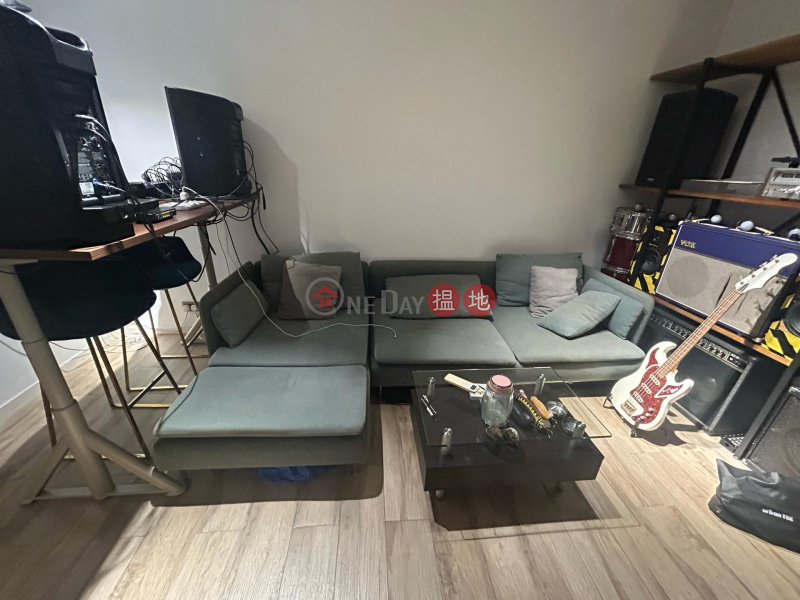HK$ 16,000/ 月-遠東大廈|油尖旺|主臥室帶寬敞套間浴室,1000平方英尺共享公寓