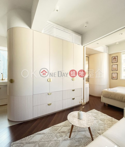 Property Search Hong Kong | OneDay | Residential | Sales Listings, Tasteful 1 bedroom on high floor with rooftop | For Sale