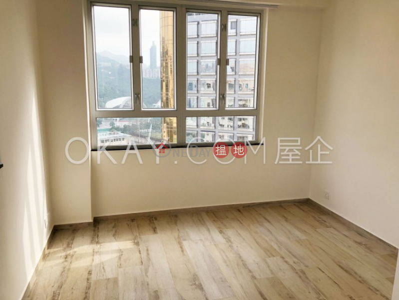 Lovely 2 bedroom on high floor with rooftop & terrace | For Sale | Lok Sing Centre Block A 樂聲大廈A座 Sales Listings