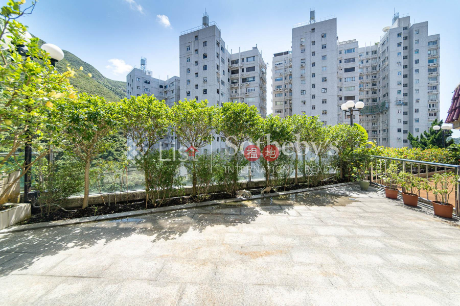 Property for Sale at Repulse Bay Heights with more than 4 Bedrooms | Repulse Bay Heights 淺水灣花園 Sales Listings