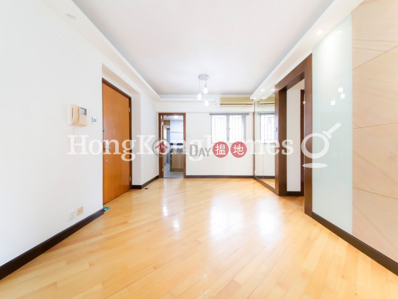 3 Bedroom Family Unit for Rent at Hilary Court, 63G Bonham Road | Western District | Hong Kong Rental HK$ 28,000/ month