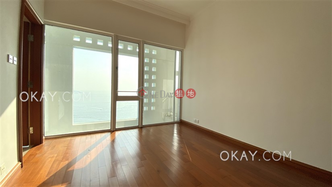 Exquisite 4 bedroom with sea views & balcony | Rental | Block 4 (Nicholson) The Repulse Bay 影灣園4座 Rental Listings