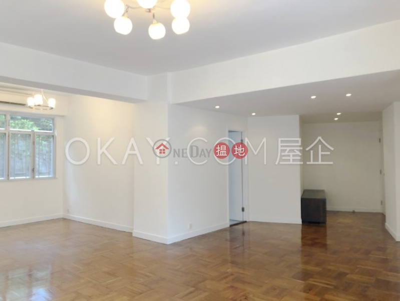 Nicely kept 3 bedroom with balcony & parking | For Sale 55 Beacon Hill Road | Kowloon City, Hong Kong | Sales, HK$ 19.8M